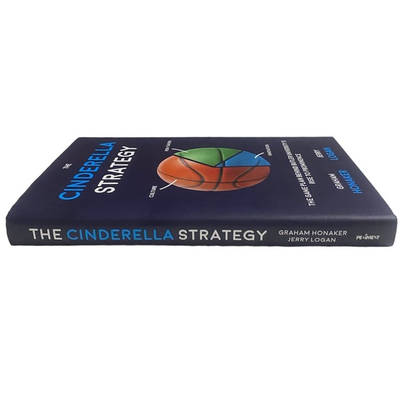 THE CINDERELLA STRATEGY: THE GAME PLAN BEHIND BUTLER By Graham Honaker And Jerry - Picture 6 of 10